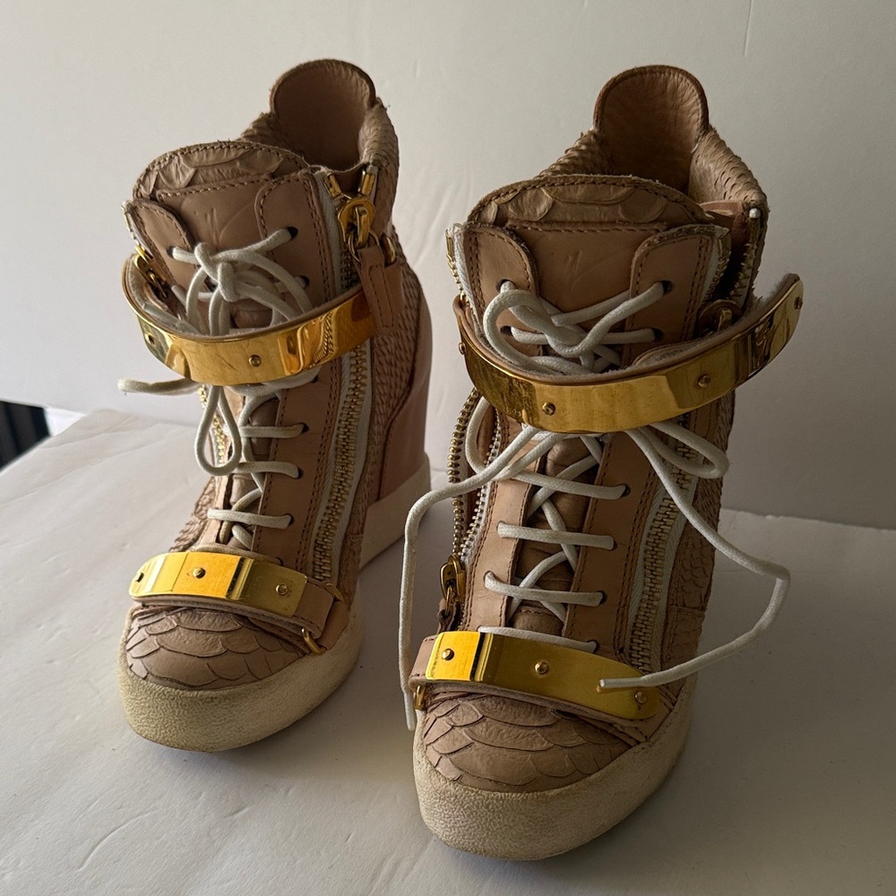 Giuseppe Zanotti Millennial Pink Python Leather W… - image 1